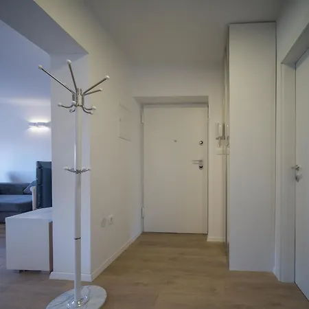 Apartment Saltare Solis *