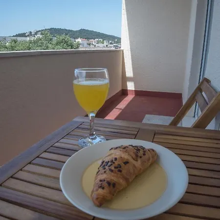 Saltare Solis Apartment *